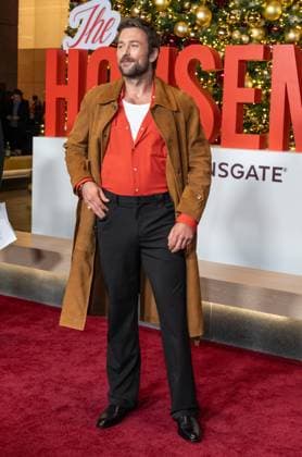 December 2, 2025, Bronx, New York, USA: Brandon Sklenar attends premiere of The Housemaid at BNP Paribas atrium in New York, NY on December 2, 2025. Bronx USA - ZUMAr339 20251202_znp_r339_107 Copyright: xLevxRadinx