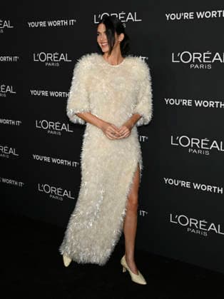 December 2, 2025, Los Angeles, California, USA: American model, socialite and media personality KENDALL JENNER attends the 20th anniversary of L Oro al Paris Women of Worth: RED CARPET. Los Angeles USA - ZUMAb173 20251202_aap_b173_044 Copyright: xBillyxBennightx
