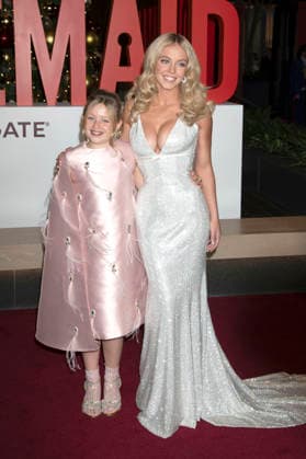 Indiana Elle and Sydney Sweeney at the special screening of the movie The Housemaid If She Knew at 787 Seventh Avenue New York, 02 12 2025 Foto:xB.xHinex xFuturexImagex housemaid_5260