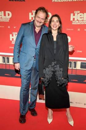 ABBberlin Charly Hübner Huebner Christiane Paul Actors on the red carpet at the world premiere of the movie DER HELD VOM BAHNHOF FRIEDRICHSTRASSE at Delphi Filmpalast Berlin on 02 12 2025 Berlin Germany
