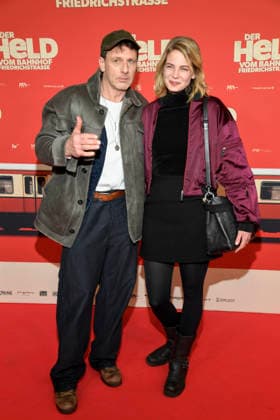 ABBberlin Hendrik Duryn and Rike Schmid actors as guests on the red carpet at the world premiere of the movie DER HELD VOM BAHNHOF FRIEDRICHSTRASSE at Delphi Filmpalast Berlin on 02 12 2025 Berlin Germany