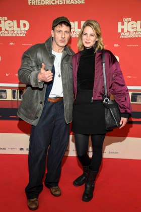 ABBberlin Hendrik Duryn and Rike Schmid actors as guests on the red carpet at the world premiere of the movie DER HELD VOM BAHNHOF FRIEDRICHSTRASSE at Delphi Filmpalast Berlin on 02 12 2025 Berlin Germany