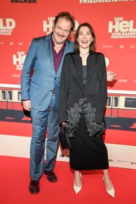 ABBberlin Charly Hübner Huebner Christiane Paul Actors on the red carpet at the world premiere of the movie DER HELD VOM BAHNHOF FRIEDRICHSTRASSE at Delphi Filmpalast Berlin on 02 12 2025 Berlin Germany