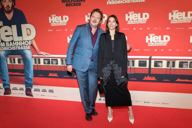 ABBberlin Charly Hübner Huebner Christiane Paul Actors on the red carpet at the world premiere of the movie DER HELD VOM BAHNHOF FRIEDRICHSTRASSE at Delphi Filmpalast Berlin on 02 12 2025 Berlin Germany