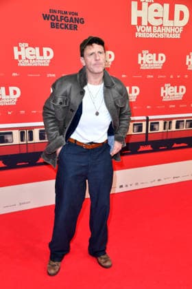 Hendrik Duryn at the premiere of DER HELD VOM BAHNHOF FRIEDRICHSTRASSE at the Delphi Filmpalast in Berlin 02 12 2025