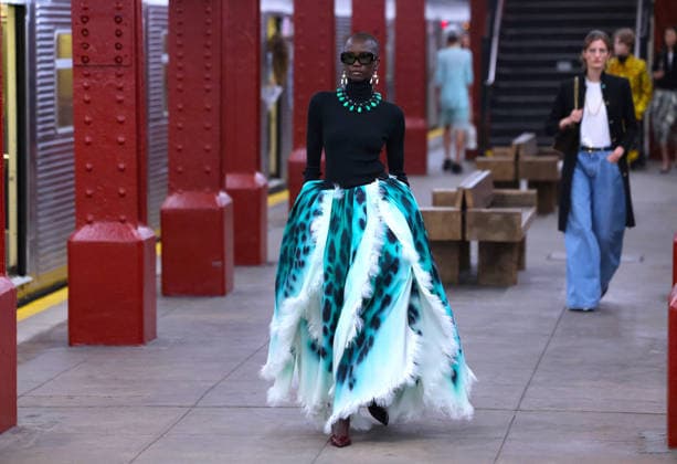 Chanel Metiers D Art Show 2026 - Runway - NYC Model is walking the runway during the Chanel Metiers D Art Show 2026 in New York on December 2, 2025. Photo by Charles Guerin ABACAPRESS.COM New York City NY United States  Copyright: xGuerinxCharles ABACAx