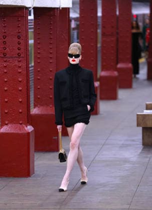 Chanel Metiers D Art Show 2026 - Runway - NYC Model is walking the runway during the Chanel Metiers D Art Show 2026 in New York on December 2, 2025. Photo by Charles Guerin ABACAPRESS.COM New York City NY United States  Copyright: xGuerinxCharles ABACAx