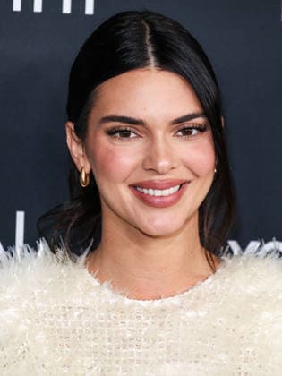 20th Annual L Oreal Paris Women Of Worth Celebration 2025 MUSEUM ROW, MIRACLE MILE, LOS ANGELES, CALIFORNIA, USA - DECEMBER 02: American model, socialite and media personality Kendall Jenner arrives at the 20th Annual L Oreal Paris Women Of Worth Celebration 2025 held the Academy Museum of Motion Pictures on December 2, 2025 in Museum Row, Miracle Mile, Los Angeles, California, United States., Credit:Xavier Collin Avalon United States, California, Los Angeles, Academy Museum of Motion Pictures  Copyright: xXavierxCollinx xAvalonx 1056190301