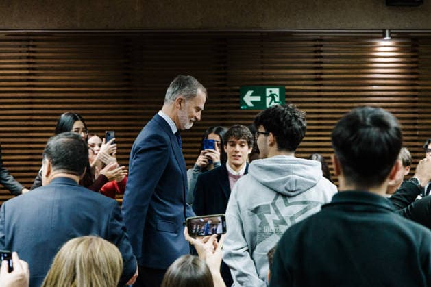 The King closes the conference on the role of the Crown in the Spanish democratization process King Felipe VI during the closing ceremony of the conference on the role of the Crown in the Spanish democratization process, at the Rey Juan Carlos University, on December 3, 2025, in Madrid Spain Organized by the Chair of Democratic Memory of the Rey Juan Carlos University, together with the Ministry of Territorial Policy and Democratic Memory, this is an academic meeting that will address the historical evolution and the role of the Crown in the Spanish democracy 03 DECEMBER 2025 Carlos Lujá Espana  Copyright: xCarlosxLujanx 7144889