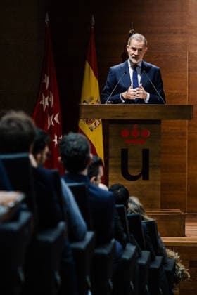 The King closes the conference on the role of the Crown in the Spanish democratization process King Felipe VI during the closing ceremony of the conference on the role of the Crown in the Spanish democratization process, at the Rey Juan Carlos University, on December 3, 2025, in Madrid Spain Organized by the Chair of Democratic Memory of the Rey Juan Carlos University, together with the Ministry of Territorial Policy and Democratic Memory, this is an academic meeting that will address the historical evolution and the role of the Crown in the Spanish democracy 03 DECEMBER 2025 Carlos Lujá Espana  Copyright: xCarlosxLujanx 7145214