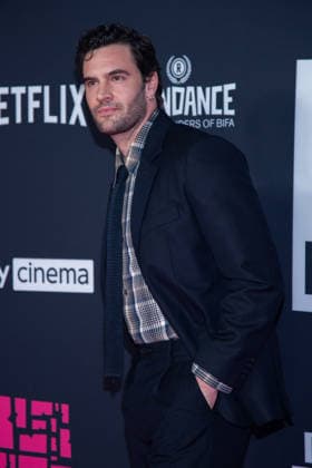 November 30, 2025, London, United Kingdom: Tom Bateman attends The 28th British Independent Film Awards at The Roundhouse. London United Kingdom - ZUMAs197 20251130_aaa_s197_1007 Copyright: xLoredanaxSangiulianox