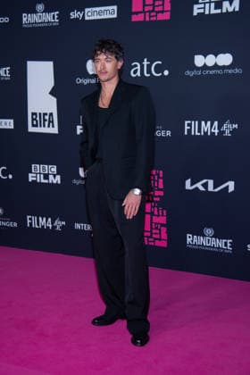 November 30, 2025, London, United Kingdom: Tom Blyth attends The 28th British Independent Film Awards at The Roundhouse. London United Kingdom - ZUMAs197 20251130_aaa_s197_1020 Copyright: xLoredanaxSangiulianox