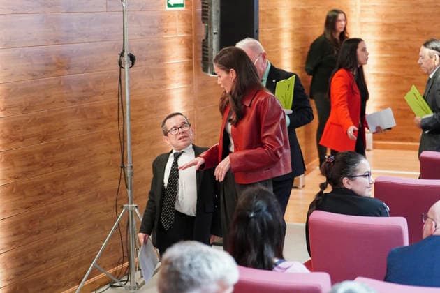 Queen Letizia presents the Queen Letizia National Disability Awards Queen Letizia c and the director of the Royal Board on Disability, Jesús Martín Blanco i , during the meeting of the Royal Council of the Board on Disability and presentation of the Queen Letizia National Disability Awards, at CREA Alzheimer, on December 3, 2025, in Salamanca, Castilla León Spain The National Disability Awards are granted by the Royal Board on Disability and serve to recognize the work for inclusion and the defense of the rights of people with disabilities. Each year they are presented personally by Her Majesty the Queen as honorary president 03 DECEMBER 2025 PATRONATO SOBRE DISCAPACIDAD Manuel Á Salamanca, Castilla Leon Salamanca, Castilla Leon Espana  Copyright: xManuelxÃngelxLayax 7145456