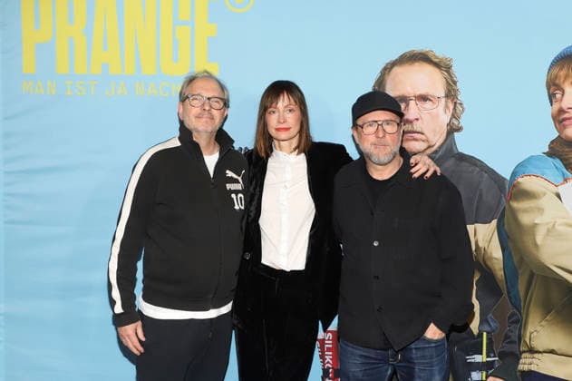 Olli Dittrich, Katharina Marie Schubert and Bjarne Mädel at the preview of the NDR comedy Prange Man ist ja Nachbar at UCI Mundsburg, Hamburg, 03 12 2025 Foto:xgbrcix xFuturexImagex prange_5252