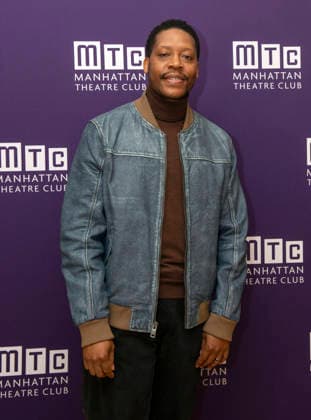 December 4, 2025, New York, Ny, United States: Namir Smallwood attends the press event of the new production Bug . Held at Manhattan Theatre Club Studios in New York. Zuma Press December 4, 2025. New York United States - ZUMAp281 20251204_zea_p281_028 Copyright: xPhotoxImagexPressx