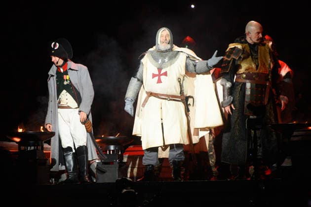 Sabaton Perform at O2 Arena, London (L-R) - Napoleon Bonaparte played by Raphael Lecat, Jacques de Molay played by Matthew Deering and Genghis Khan played by Andrew Futaishi and performs as part of Sabaton s show at O2 Arena, London, England, UK on Thursday 4 December 2025 as part of their The Legendary Tour ., Credit:Justin Ng Avalon UK, England, London, O2 Arena  Copyright: xJustinxNgx xAvalonx 1056611925