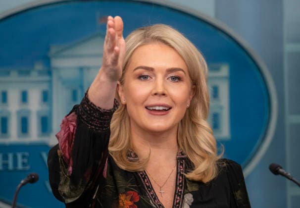 White House Press Secretary Karoline Leavitt makes a comment at the daily briefing at the White House in Washington, DC, on Tuesday, November 4, 2025.  POY2025DC024 PATxBENIC