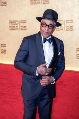 Red Sea Film Festival Opening Ceremony - Jeddah American actor and director Giancarlo Esposito walks the red carpet as he arrives to the opening ceremony of the 5th edition of the Red Sea Film Festival in Jeddah, Saudi Arabia, on December 4, 2025. Photo by Balkis Press ABACAPRESS.COM Jeddah Saudi Arabia  Copyright: xBalkisxPress ABACAx