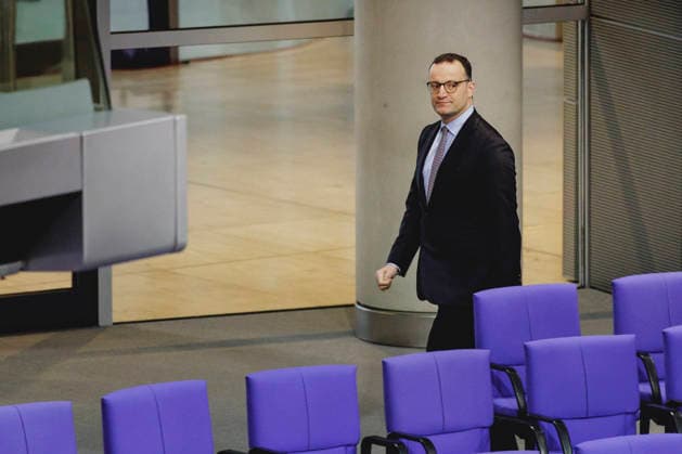 Jens Spahn, Chairman of the CDU CSU parliamentary group in the German Bundestag, recorded during the debate on the pension package in the German Bundestag in Berlin, 05 12 2025 The young group of the CDU CSU parliamentary group threatens to reject the package, which could lead to a crisis in the coalition Berlin Germany Copyright: xFlorianxGaertnerx