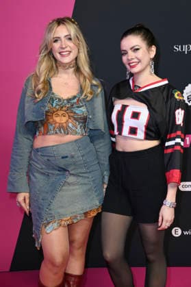 Johanna and Maria Clara Groppler at the 26 award ceremony of the 1Live Krone 2025 in the Lokschuppen Bielefeld, 04 12 2025 geislerfp_krone2025_5408