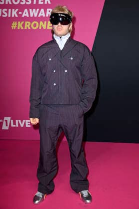 Ski Aggu at the 26 award ceremony of the 1Live Krone 2025 in the Lokschuppen Bielefeld, 04 12 2025 geislerfp_krone2025_5927