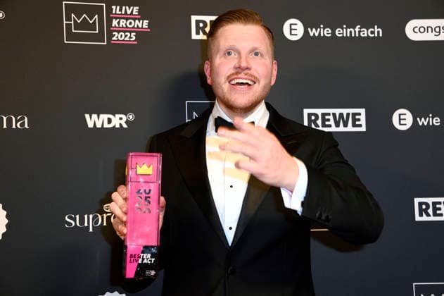 Finch at the 26 award ceremony of the 1Live Krone 2025 in the Lokschuppen Bielefeld, 04 12 2025 geislerfp_krone2025_6144