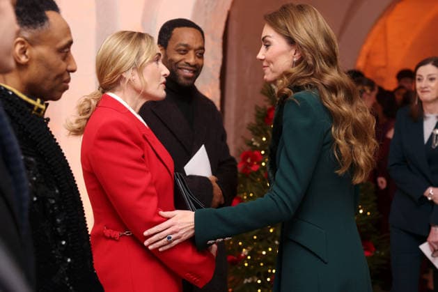 Members Of The Royal Family Attend The Together At Christmas Carol Service LONDON, ENGLAND - DECEMBER 05: Kate Winslet speaks with Catherine, Princess of Wales at the Together At Christmas Carol Service at Westminster Abbey on December 05, 2025 in London, England. Led by The Princess and supported by The Royal Foundation, the annual event offered a chance to pause and reflect on the values of love, compassion, and the connections we share. The service also highlighted remarkable individuals from across the UK who have demonstrated extraordinary kindness, empathy, and support within their communities., Credit:Chris Jackson Avalon United Kingdom, England, London, Westminster Abbey  Copyright: xChrisxJacksonx xAvalonx 1056773414