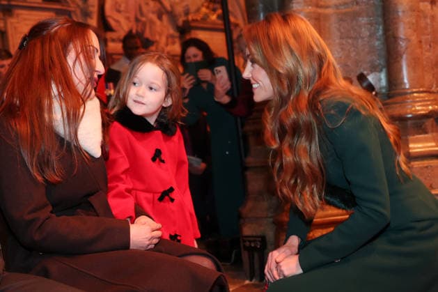 Members Of The Royal Family Attend The Together At Christmas Carol Service LONDON, ENGLAND - DECEMBER 05: Catherine, Princess of Wales speaks with guests at the Together At Christmas Carol Service at Westminster Abbey on December 05, 2025 in London, England. Led by The Princess and supported by The Royal Foundation, the annual event offered a chance to pause and reflect on the values of love, compassion, and the connections we share. The service also highlighted remarkable individuals from across the UK who have demonstrated extraordinary kindness, empathy, and support within their communities., Credit:Chris Jackson Avalon United Kingdom, England, London, Westminster Abbey  Copyright: xChrisxJacksonx xAvalonx 1056773491