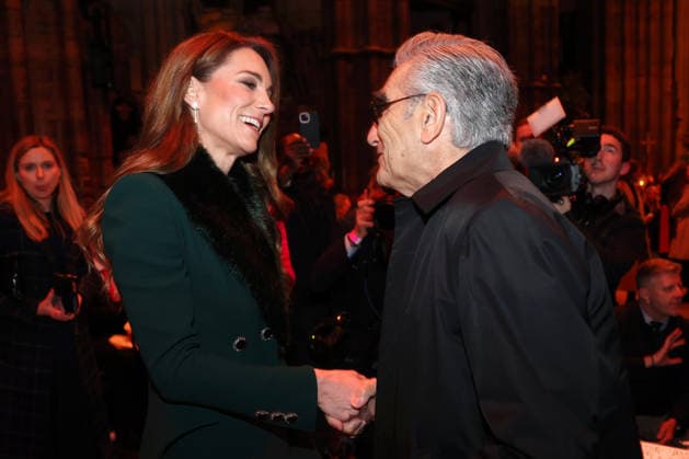 Members Of The Royal Family Attend The Together At Christmas Carol Service LONDON, ENGLAND - DECEMBER 05: Catherine, Princess of Wales speaks with Eugene Levy at the Together At Christmas Carol Service at Westminster Abbey on December 05, 2025 in London, England. Led by The Princess and supported by The Royal Foundation, the annual event offered a chance to pause and reflect on the values of love, compassion, and the connections we share. The service also highlighted remarkable individuals from across the UK who have demonstrated extraordinary kindness, empathy, and support within their communities., Credit:Chris Jackson Avalon United Kingdom, England, London, Westminster Abbey  Copyright: xChrisxJacksonx xAvalonx 1056773829