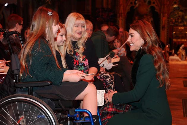 Members Of The Royal Family Attend The Together At Christmas Carol Service LONDON, ENGLAND - DECEMBER 05: Catherine, Princess of Wales speaks with guests at the Together At Christmas Carol Service at Westminster Abbey on December 05, 2025 in London, England. Led by The Princess and supported by The Royal Foundation, the annual event offered a chance to pause and reflect on the values of love, compassion, and the connections we share. The service also highlighted remarkable individuals from across the UK who have demonstrated extraordinary kindness, empathy, and support within their communities., Credit:Chris Jackson Avalon United Kingdom, England, London, Westminster Abbey  Copyright: xChrisxJacksonx xAvalonx 1056773839
