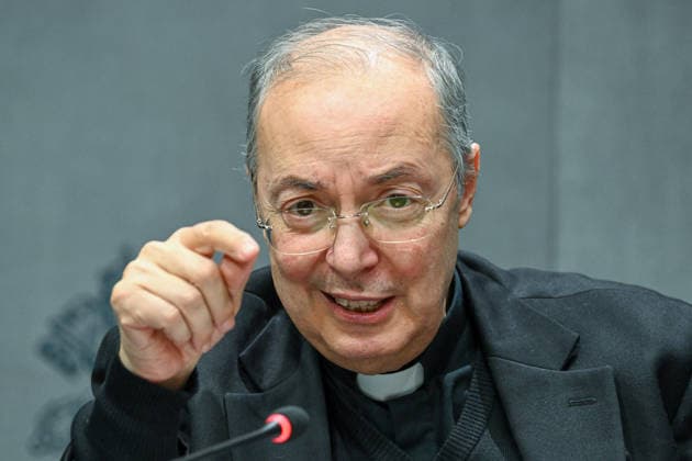 ITALY - PRESS CONFERENCE IN OCCASIONE DELLA PRESENTAZIONE DEL CONCERTO PER I POVERI AT THE VATICAN - 2025 12 5 Italy, Rome, Vatican, 2025 12 5. Don Marco Frisina during a Press conference for the Concert with the Poor. at the Vatican. Pictured are da sinista Don marco Frisina ,Serena Autieri, Michael Steven Bublé and Gualtiero Ventura EDITORIAL USE ONLY - NO BOOKS Copyright: xALESSIAxGIULIANIx