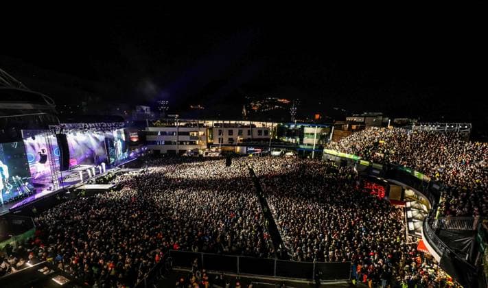 04 12 2025, Schladming, AUT, On the road in Styria, Ski Opening 2025, concert, pictured Backstreet Boys, feature, overview, Planai Stadium,