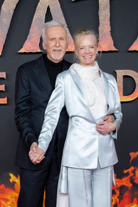 « Avatar: Fire And Ash » European Premiere - Paris James Cameron and Suzy Amis Cameron attends the Avatar: Fire And Ash European Premiere on December 05, 2025 in Boulogne-Billancourt, near Paris, France. Photo by Eliot Blondet ABACAPRES.COM Paris France France  Copyright: xBlondetxEliot ABACAx