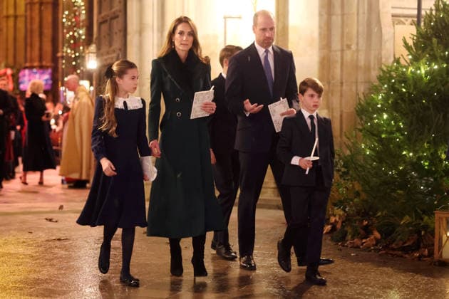 Members Of The Royal Family Attend The Together At Christmas Carol Service LONDON, ENGLAND - DECEMBER 05: Princess Charlotte of Wales, Catherine, Princess of Wales, Prince William, Prince of Wales and Prince Louis of Wales depart from the Together At Christmas Carol Service at Westminster Abbey on December 05, 2025 in London, England. Led by The Princess and supported by The Royal Foundation, the annual event offered a chance to pause and reflect on the values of love, compassion, and the connections we share. The service also highlighted remarkable individuals from across the UK who have demonstrated extraordinary kindness, empathy, and support within their communities., Credit:Chris Jackson Avalon United Kingdom, England, London, W  Copyright: xChrisxJacksonx xAvalonx 1056827937