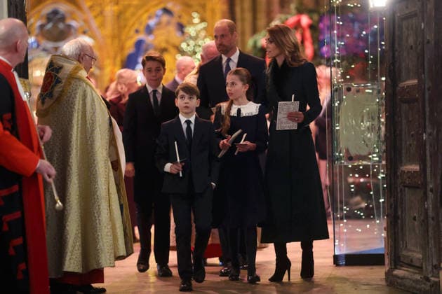 Members Of The Royal Family Attend The Together At Christmas Carol Service LONDON, ENGLAND - DECEMBER 05: Prince George of Wales, Prince Louis of Wales, Prince William, Prince of Wales, Princess Charlotte of Wales and Catherine, Princess of Wales depart from the Together At Christmas Carol Service at Westminster Abbey on December 05, 2025 in London, England. Led by The Princess and supported by The Royal Foundation, the annual event offered a chance to pause and reflect on the values of love, compassion, and the connections we share. The service also highlighted remarkable individuals from across the UK who have demonstrated extraordinary kindness, empathy, and support within their communities., Credit:Chris Jackson Avalon United Kin  Copyright: xChrisxJacksonx xAvalonx 1056827943