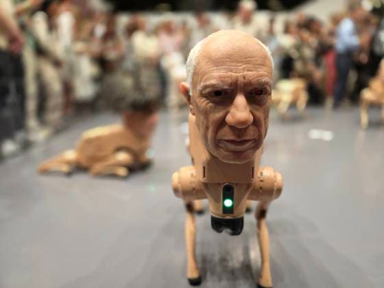 Photograph showing a robot dog with the face of Spanish painter Pablo Picasso at the installation titled ‘Regular Animals’ at the Art Basel 2025 fair in Miami Beach, USA, 05 December 2025. American digital artist Beeple released a pack of robotic dogs with hyperrealistic heads of tech moguls and art legends such as Elon Musk, Jeff Bezos, Andy Warhol, Pablo Picasso, and Mark Zuckerberg. Robotic dogs with the faces of Musk, Bezos, and Picasso steal the show at Art Basel !ACHTUNG: NUR REDAKTIONELLE NUTZUNG!  Copyright: xAlbertoxBoalx USA6967 20251206-55018752283_1