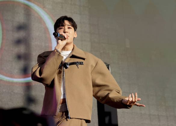 iHeartRadio 102.7 KIIS FM s Jingle Ball 2025 - Pre-Show Village Kevin Woo from KPop Demon Hunters (the singing voice for the character Mystery Saja) performs at iHeartRadio 102.7 KIIS FM s Jingle Ball 2025 Presented by Capital One - Pre-Show at Intuit Dome on December 05, 2025 in Los Angeles, California. Inglewood INTUIT DOME California USA Copyright: xCraSH imageSPACEx