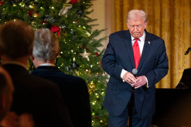 President Trump and First Lady attend Andrea Bocelli Concert President Donald Trump delivers remarks during a concert by Andrea Bocelli in the East Room of the White House on Friday December 5, 2025 in Washington, DC. (Photo by Leigh Vogel Pool ABACAPRESS.COM) Washington DC  Copyright: xPool ABACAx
