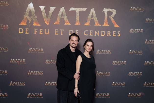 Avatar: Fire And Ash European Premiere Guest and VIP - Paris AJ Colombian chef Juan Arbelaez and his partner Cassandre Verdier attends the Avatar: Fire And Ash European Premiere on December 5, 2025 at the Seine Musicale in Boulogne-Billancourt, near Paris, France. Photo by Alexis Jumeau ABACAPRESS.COM Paris France  Copyright: xJumeauxAlexis ABACAx