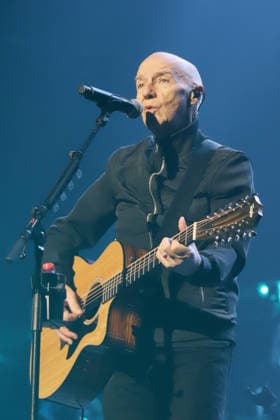 Night of the Proms Hamburg Midge Ure, Night of the Proms, Barclays Arena, Hamburg, 05 12 2025 Copyright: xEventpressxBecherx