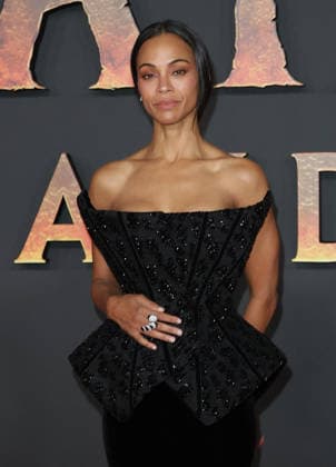 Zoe Saldana Avant première du film Avatar Fire and Ash Avatar de Feu et de Cendres à la Seine Musicale de Boulogne Billancourt le 5 décembre 2025 Coadic Guirec Bestimage Preview screening of the film Avatar Fire and Ash at the Seine Musicale in Boulogne Billancourt on December 5, 2025 Paris France  Copyright: xCOADICxGUIRECx xBESTIMAGExCOADICxGUIRECx xBESTIMAGEx