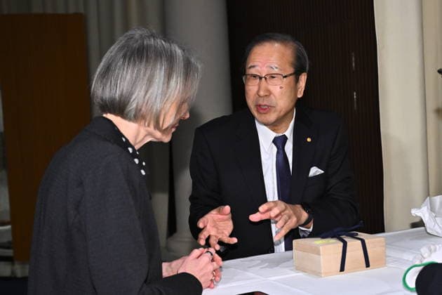 Susumu Kitagawa, laureate in chemistry, donates a personal item to the Nobel Museum in Stockholm, Sweden, December 6, 2025 STOCKHOLM SWEDEN x10090x  Copyright: xClaudioxBresciani TTx NOBEL CHAIRS ARE SIGNED BY THE PRIZE WINNERS v33_ZvBIQ2U