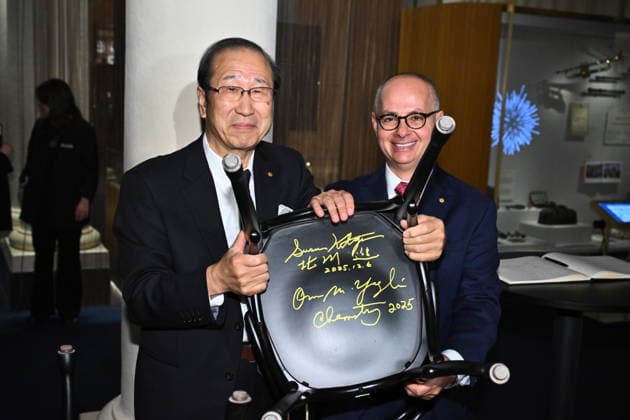 Susumu Kitagawa, laureate in chemistry, signs the Nobel Chairs at the Nobel Museum in Stockholm, Sweden, December 6, 2025 STOCKHOLM SWEDEN x10090x  Copyright: xClaudioxBresciani TTx NOBEL CHAIRS ARE SIGNED BY THE PRIZE WINNERS SDKJIFqjH9M