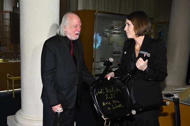 Laszlo Krasznahorkai, laureate in literature, signs the Nobel chairs at the Nobel Museum in Stockholm, Sweden, December 6, 2025 STOCKHOLM SWEDEN x10090x  Copyright: xClaudioxBresciani TTx NOBEL CHAIRS ARE SIGNED BY THE PRIZE WINNERS Rh-VOf7LO-M