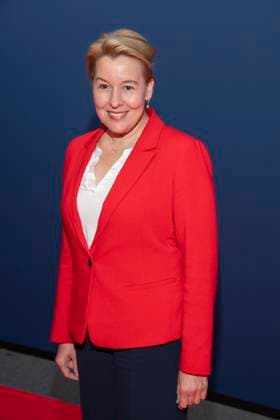 ABBberlin Franziska Giffey SPD politician at the world premiere of POLAR EXPERIENCE The immersive exhibition about the Arctic and Antarctic at Arena Berlin on 05 12 2025 Berlin Germany