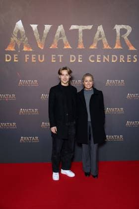 Avatar: Fire And Ash European Premiere Guest and VIP - Paris AJ Anne-Sophie Lapix and her son Aurelien attend the Avatar: Fire And Ash European Premiere on December 5, 2025 at the Seine Musicale in Boulogne-Billancourt, near Paris, France. Photo by Alexis Jumeau ABACAPRESS.COM Paris France  Copyright: xJumeauxAlexis ABACAx