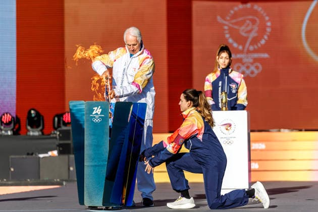 December 6, 2025, Rome, Italia, Italy: 06 12 2025 Rome, The Olympic Torch departs from Rome for the Milan Cortina 2026 Winter Olympics. Giovanni Malago Rome Italy  - ZUMAa289 20251206_zia_a289_018 Copyright: xFrancescoxFotiax