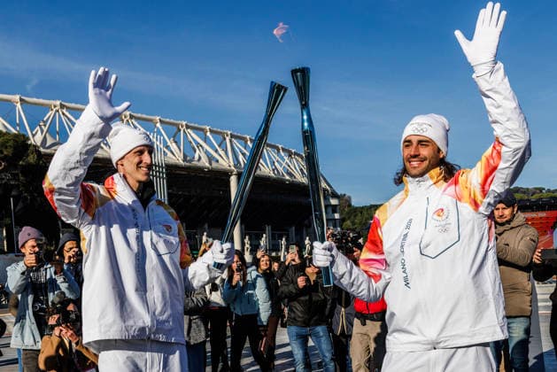 December 6, 2025, Rome, Italia, Italy: 06 12 2025 Rome, The Olympic Torch leaves Rome for the Milan Cortina 2026 Winter Olympics. Pictured are Gianmarco Tamberi and Achille Pollonara. Rome Italy  - ZUMAa289 20251206_zia_a289_013 Copyright: xFrancescoxFotiax