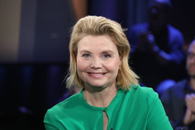 Annette Frier, actress, guest on the NDR Talk Show on 5 12 2025, photo session before the broadcast in the 3 program of NDR television in the Hamburg Lokstedt television studio