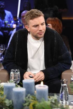 Christoph Kramer, soccer world champion and author, as a guest on the NDR Talk Show on 5 12 2025, photo session before the broadcast in the 3 program of NDR television in the Hamburg Lokstedt television studio